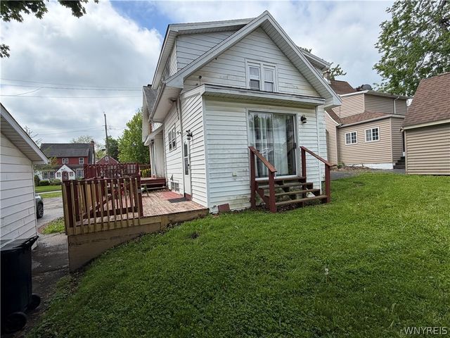 1316 Garrett Avenue, Niagara Falls, NY 14305
