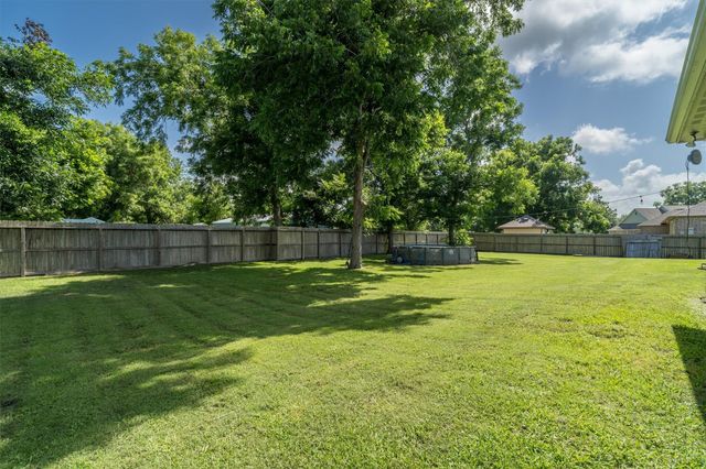 12118 Enclave Court, Santa Fe, TX 77510