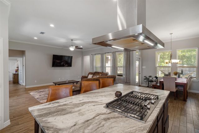 12118 Enclave Court, Santa Fe, TX 77510