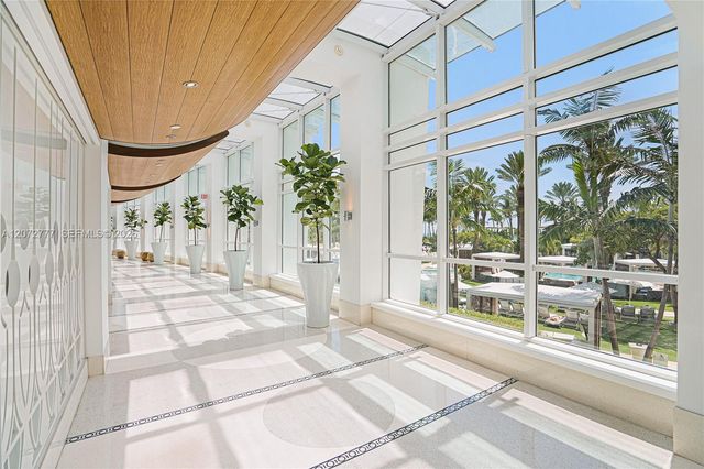 4401 Collins Avenue 1115, Miami Beach, FL 33140