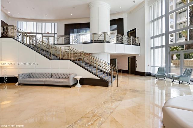 4401 Collins Avenue 1115, Miami Beach, FL 33140