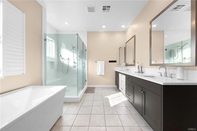 115 Frame, Irvine, CA 92618