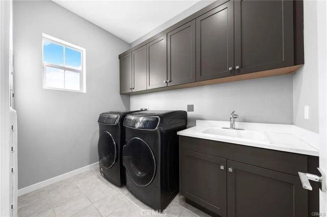 115 Frame, Irvine, CA 92618