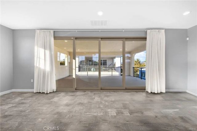 115 Frame, Irvine, CA 92618