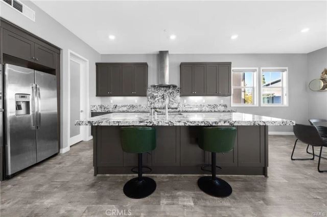 115 Frame, Irvine, CA 92618