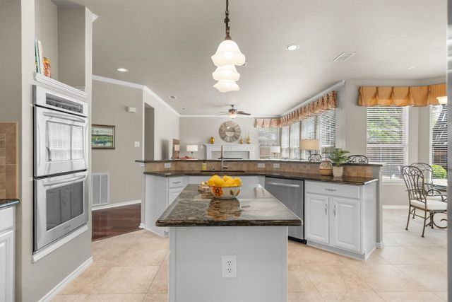 2233 Beechwood Lane, Flower Mound, TX 75028