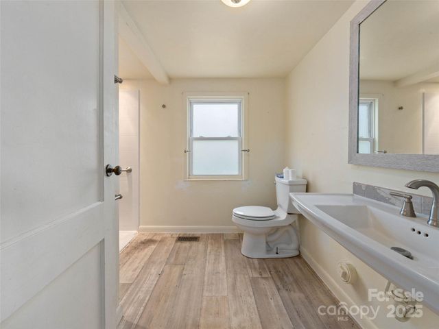 20 & 28 Toby Drive, Asheville, NC 28806