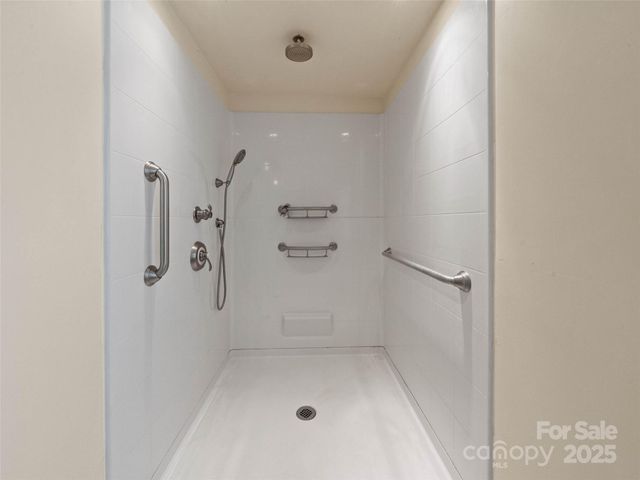 20 & 28 Toby Drive, Asheville, NC 28806