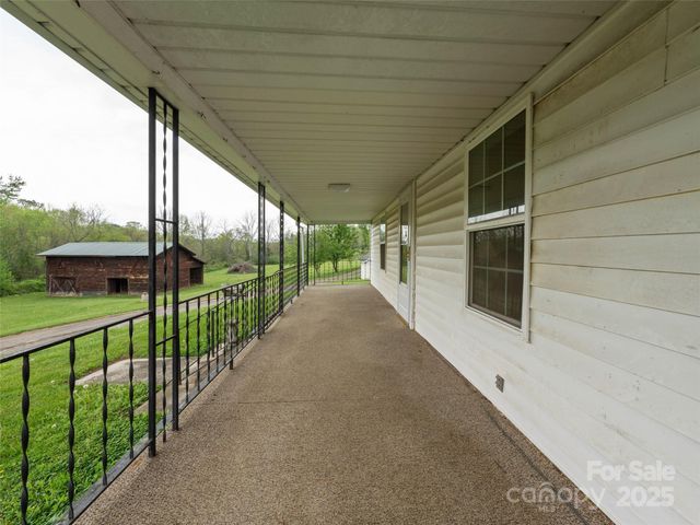 20 & 28 Toby Drive, Asheville, NC 28806