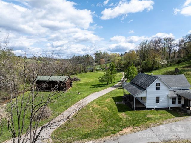 20 & 28 Toby Drive, Asheville, NC 28806