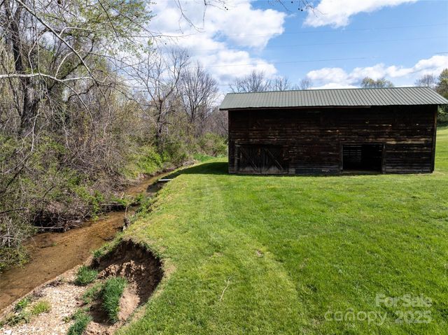 20 & 28 Toby Drive, Asheville, NC 28806