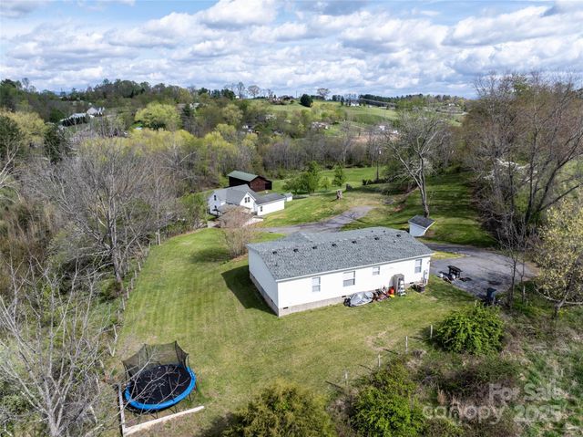 20 & 28 Toby Drive, Asheville, NC 28806