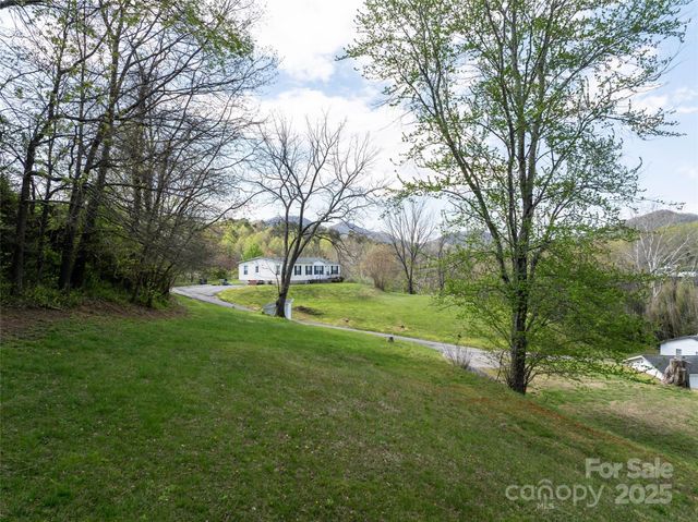 20 & 28 Toby Drive, Asheville, NC 28806