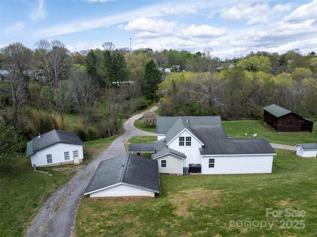 20 & 28 Toby Drive, Asheville, NC 28806