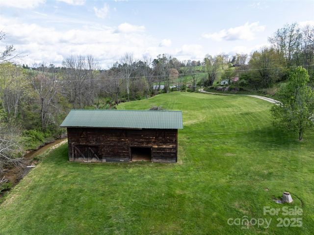 20 & 28 Toby Drive, Asheville, NC 28806