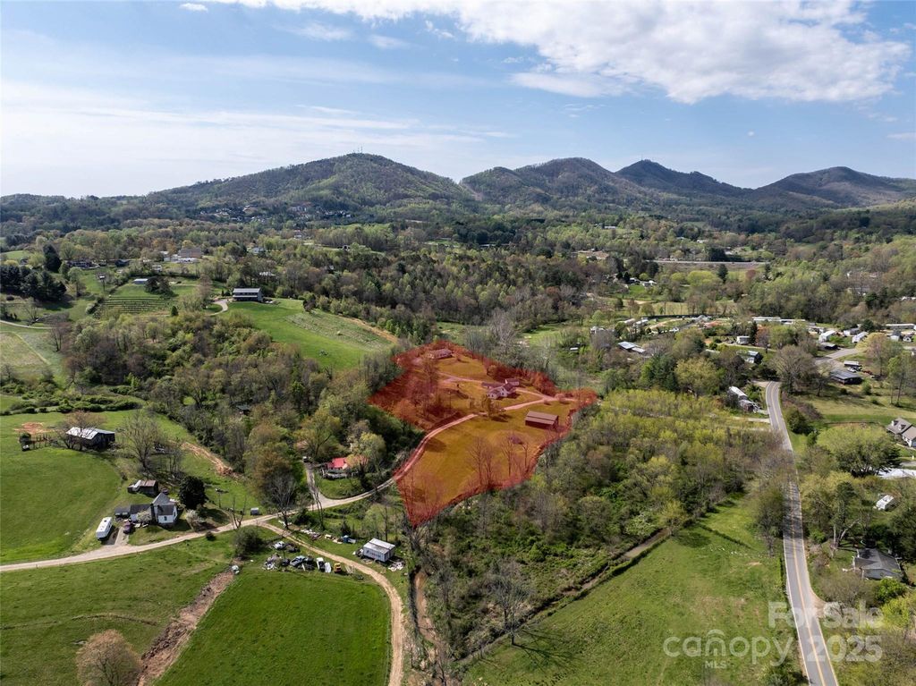 20 & 28 Toby Drive, Asheville, NC 28806