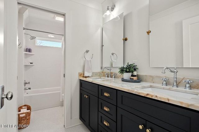 2311 Boyd Farris Rd, Cookeville, TN 38506