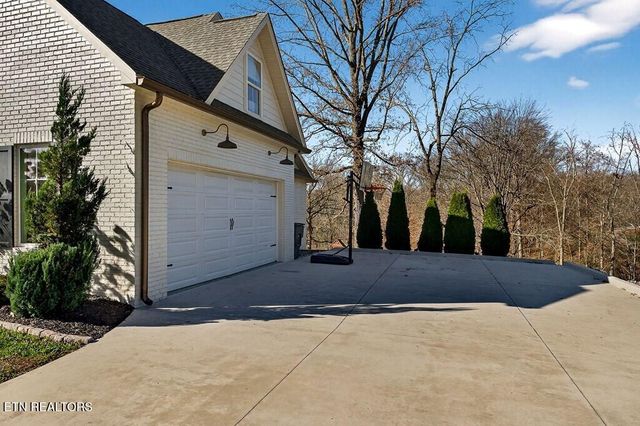 2311 Boyd Farris Rd, Cookeville, TN 38506