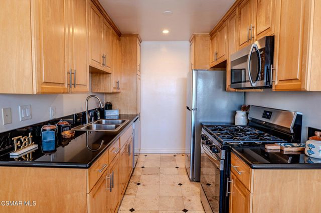 1021 5th Street 206, Santa Monica, CA 90403