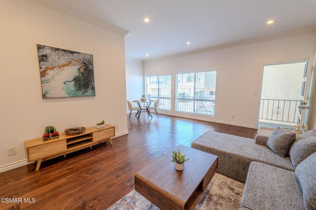 1021 5th Street 206, Santa Monica, CA 90403