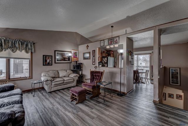 4226 RANGE VIEW CT, Rapid City, SD 57701