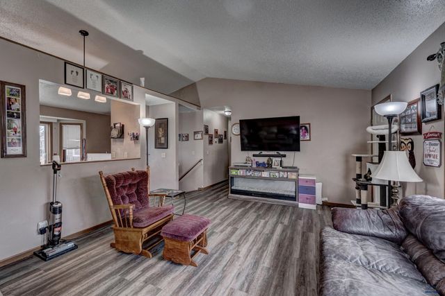 4226 RANGE VIEW CT, Rapid City, SD 57701