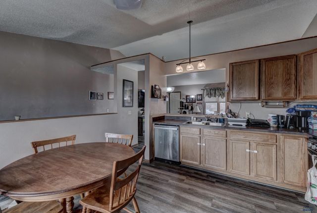 4226 RANGE VIEW CT, Rapid City, SD 57701