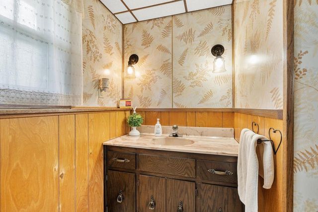 2861 SUNNY VALE COURT, Green Bay, WI 54313