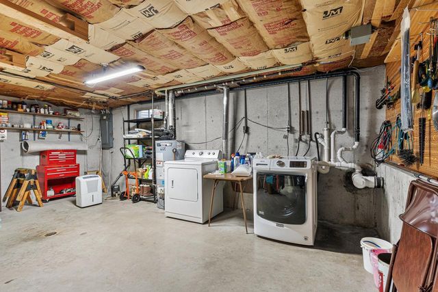 2861 SUNNY VALE COURT, Green Bay, WI 54313