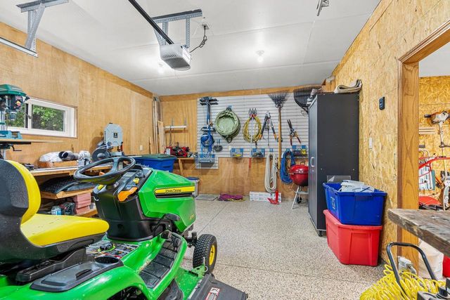 2861 SUNNY VALE COURT, Green Bay, WI 54313