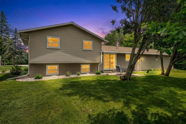 2861 SUNNY VALE COURT, Green Bay, WI 54313