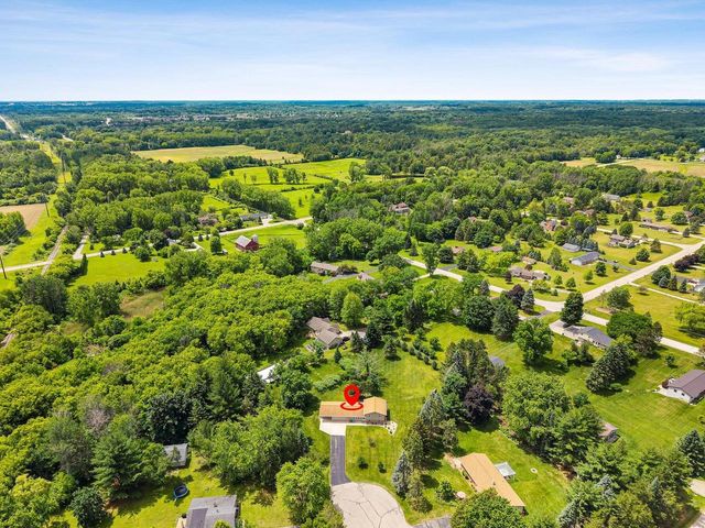 2861 SUNNY VALE COURT, Green Bay, WI 54313