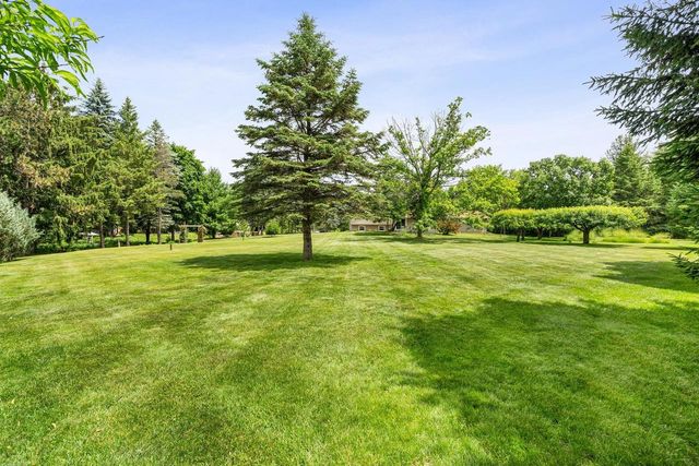 2861 SUNNY VALE COURT, Green Bay, WI 54313