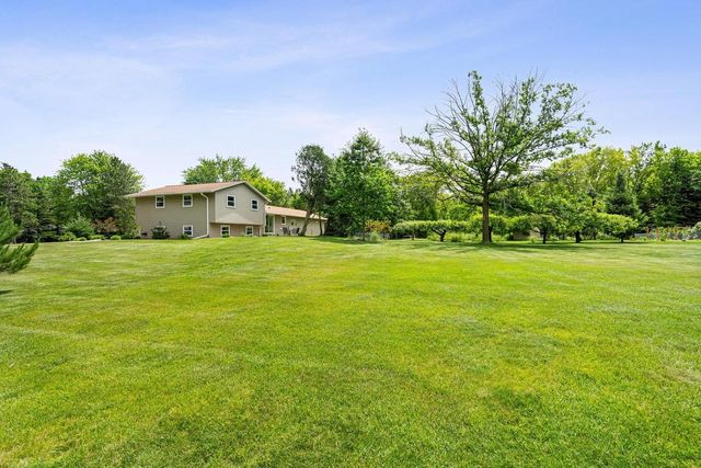 2861 SUNNY VALE COURT, Green Bay, WI 54313