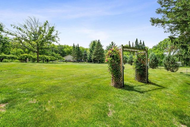 2861 SUNNY VALE COURT, Green Bay, WI 54313