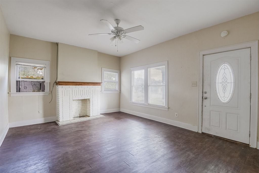 2424 Handley Drive, Fort Worth, TX 76112 — photo 4