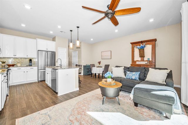 1220 SUNSET LANE, Dunedin, FL 34698