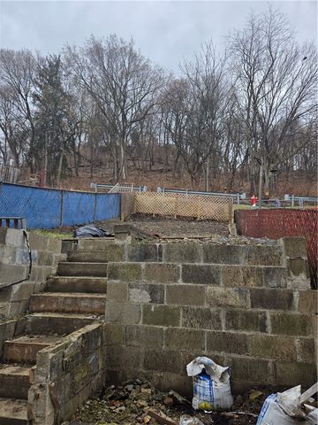 5614 Donson, Lawrenceville, PA 15201