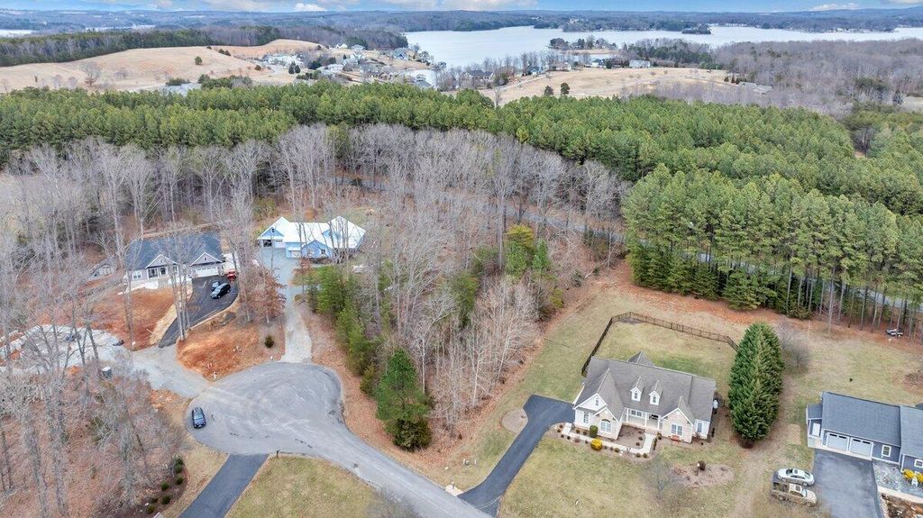 Lot 21 Sunview CIR, Moneta, VA 24121