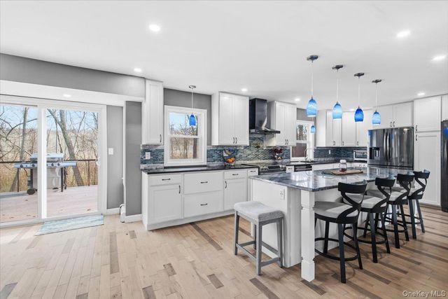 67 Thoreau Court, Yorktown Heights, NY 10598