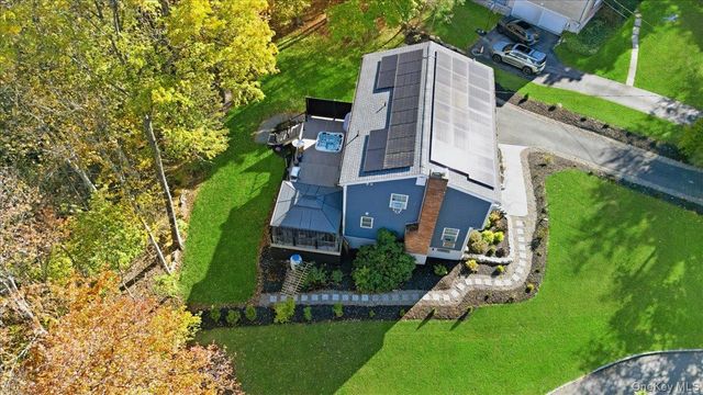 67 Thoreau Court, Yorktown Heights, NY 10598