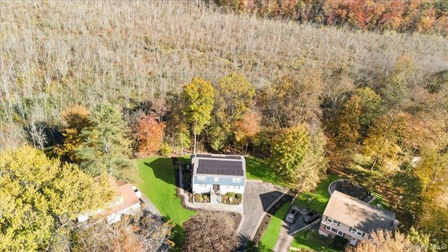 67 Thoreau Court, Yorktown Heights, NY 10598