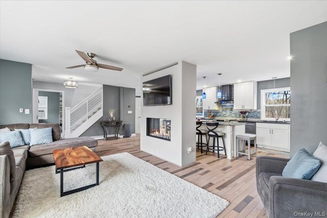 67 Thoreau Court, Yorktown Heights, NY 10598