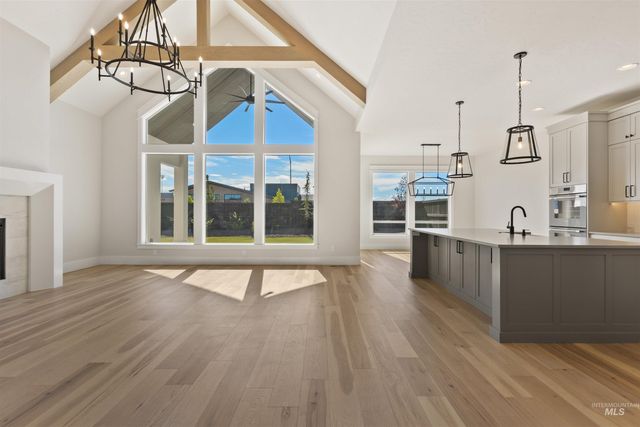 958 E Crescendo St, Meridian, ID 83642