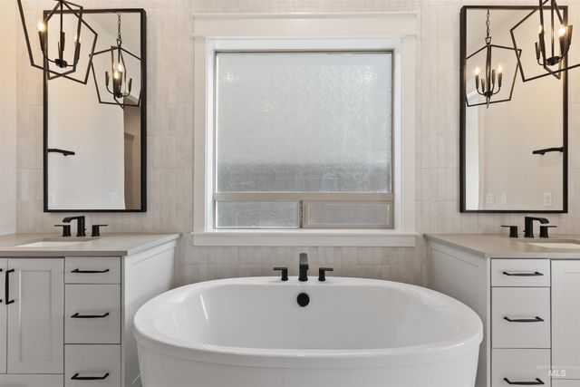 958 E Crescendo St, Meridian, ID 83642