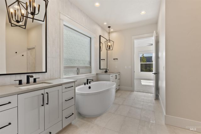 958 E Crescendo St, Meridian, ID 83642