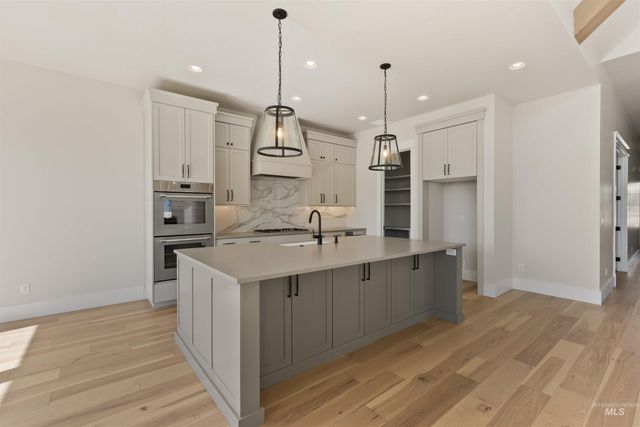 958 E Crescendo St, Meridian, ID 83642