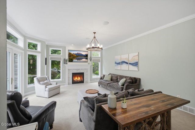 11 Aspen Ridge, Queensbury, NY 12804