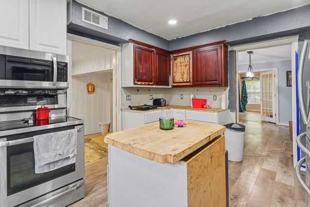 1014 Commerce Drive, Greenville, TX 75401