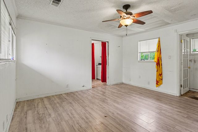 1014 Commerce Drive, Greenville, TX 75401